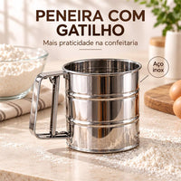 Peneira para Farinha em Aço Inox com Gatilho Manual para Confeitaria