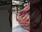 Vídeo ilustrativo de conjunto de xícaras e pires transparentes. Modelo equivalente: aparência, medidas e acessórios podem variar. Confira as características e os itens inclusos na descrição.